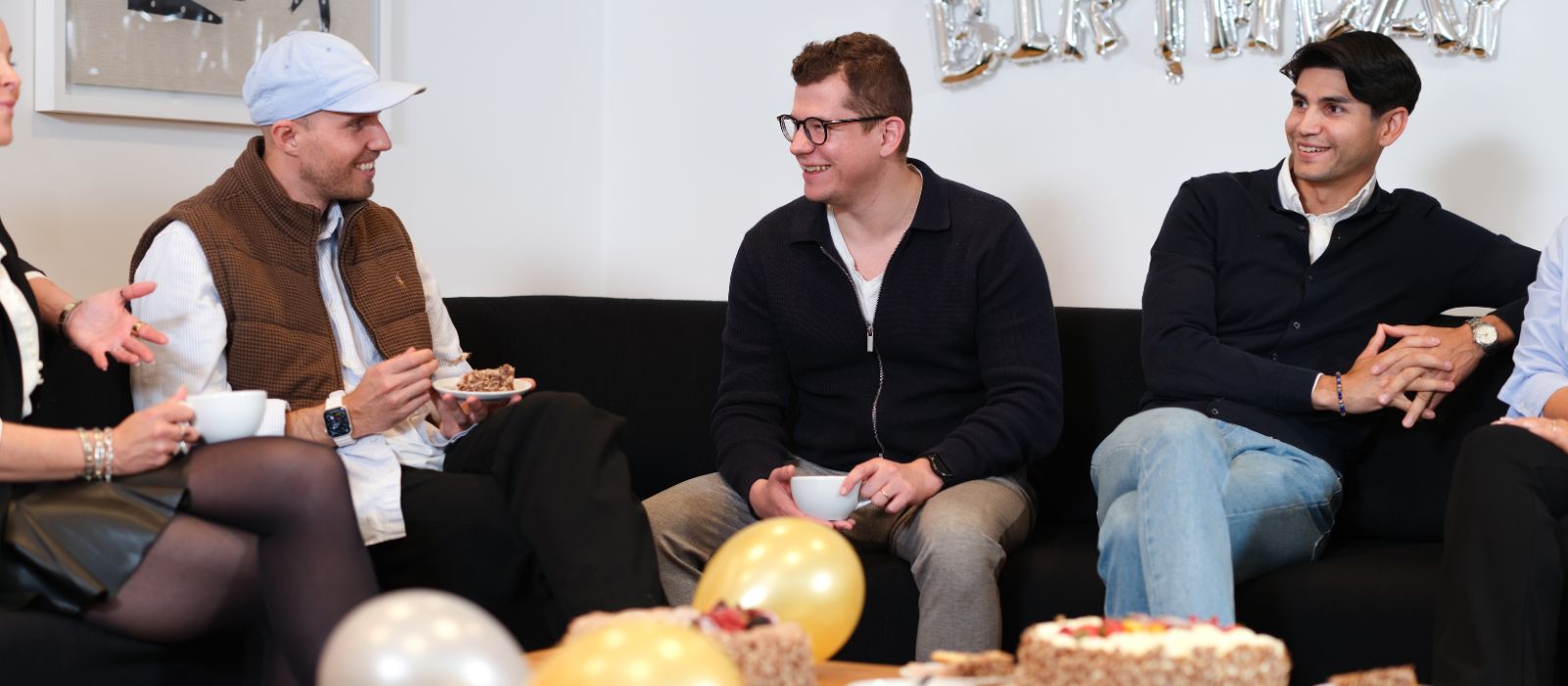 Feiringer på arbeidsplassen: Mer enn bare kake og ballonger